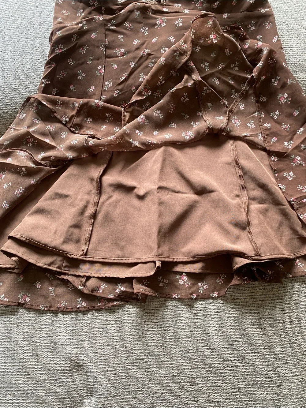 Abercrombie and Fitch Bra-Free Lace-Trim Button-Through Mini Dress —Brown Floral - Picture 5 of 9